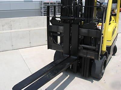 Cascade sideshifting fork positioner forklift clamp 