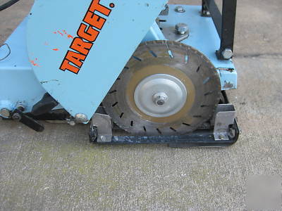 Target micro con mcc 22H green concrete saw (soff cut)