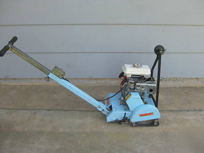 Target micro con mcc 22H green concrete saw (soff cut)