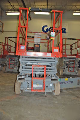 Skyjack sjiii 4626 26' electric scissor lift