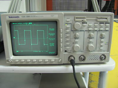 Tektronix tds 380 400 mhz 2GSA/s digital oscilloscope