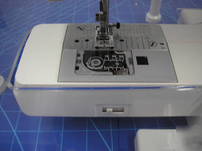 Janome qc 6260 quilting sewing machine store demo model