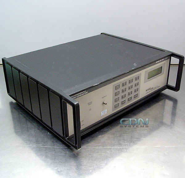 Noise/com UFX7107 ufx-7107 noise generator 100HZ-100MHZ