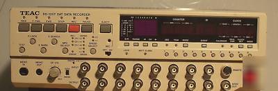 Teac rd-135T 8CHANNEL dat data recorder