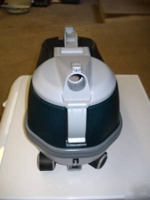 Fully reconditioned vortech force 3 commercial vacuum.
