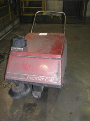 Factory cat model 34 warehouse floor sweeper / vacuum