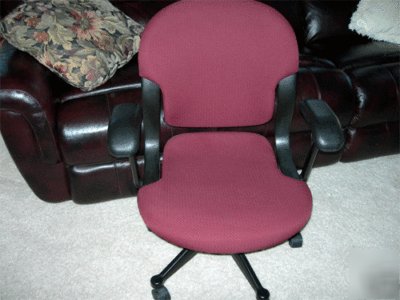 Herman miller equa 2 work chair maroon on black #201