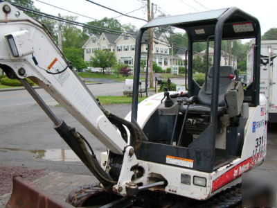 Bobcat 331 excavator kubota diesel rubber 