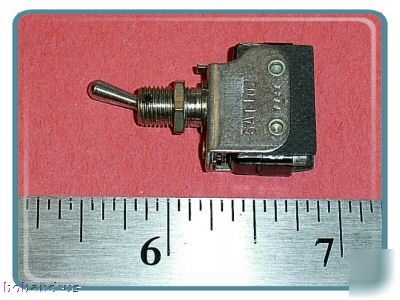 Multi-use miniature toggle switch - honeywell 6AT102