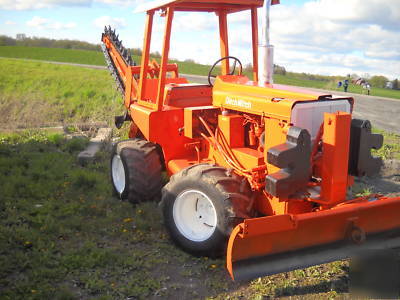 Ditch witch 4X4 trencher w plow 6 way dozer blade rock 