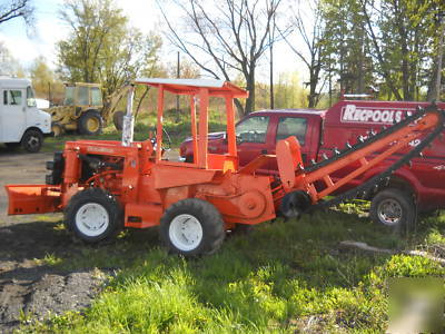 Ditch witch 4X4 trencher w plow 6 way dozer blade rock 