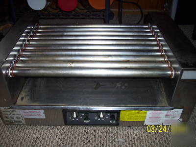 Good used diggity 8023 hot dog roller and bun warmer 