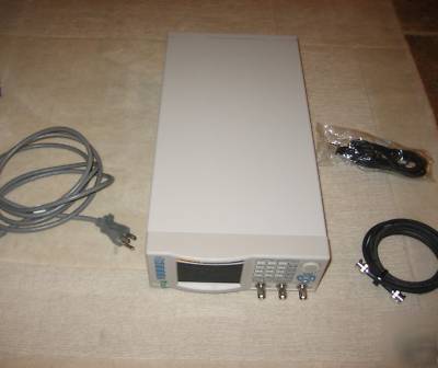 Fluke 397 universal waveform generator