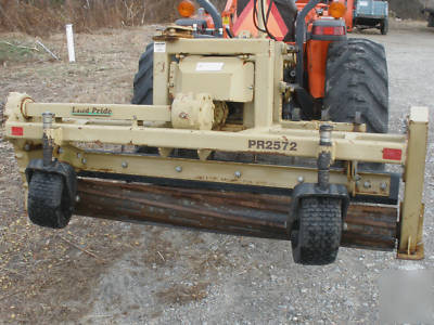 Land pride PR2572 6' powered harley rake 72